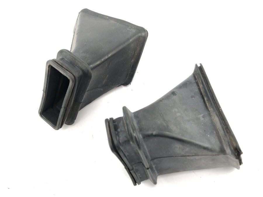 Honda GL 500 Silversching PC02 [1982] - ingesta de conector de la caja de airbox en mangueras de goma