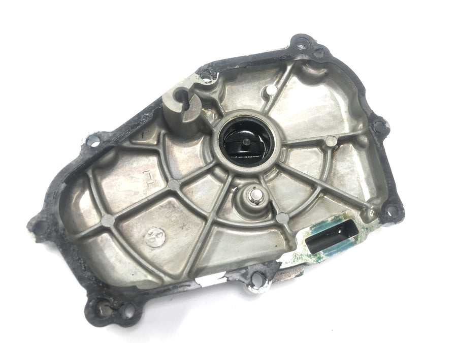 Yamaha YZF R1 RN01 [1998] - Tapa del motor en la cubierta de recolección derecha