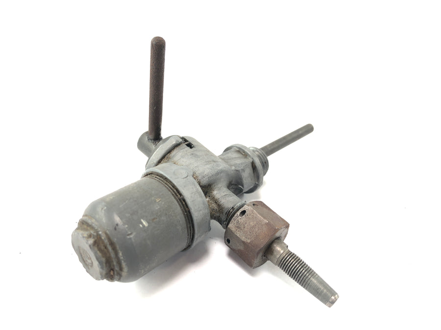 DKW NZ 250 [1938] - válvula de combustible del grifo de combustible