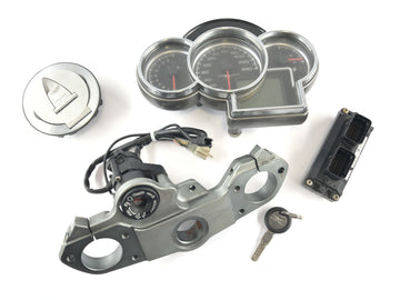 Moto Guzzi Norge 1200 [2006] - Locuación del tanque de bloqueo de encendido con cabina Tacho para Gabelbrücke sobre CDI