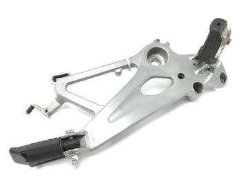 Honda SLR 650 RD09 [1997] - Sistema de reposapiés en el soporte del reposapiés derecho