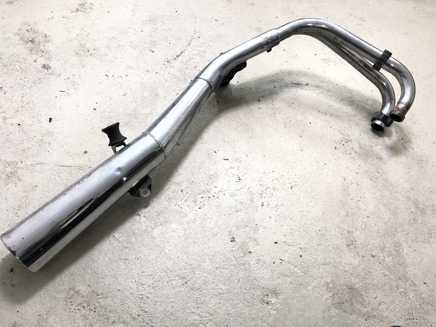 Honda CBX 650 E RC13 [1983] - Muffler de escape a la izquierda