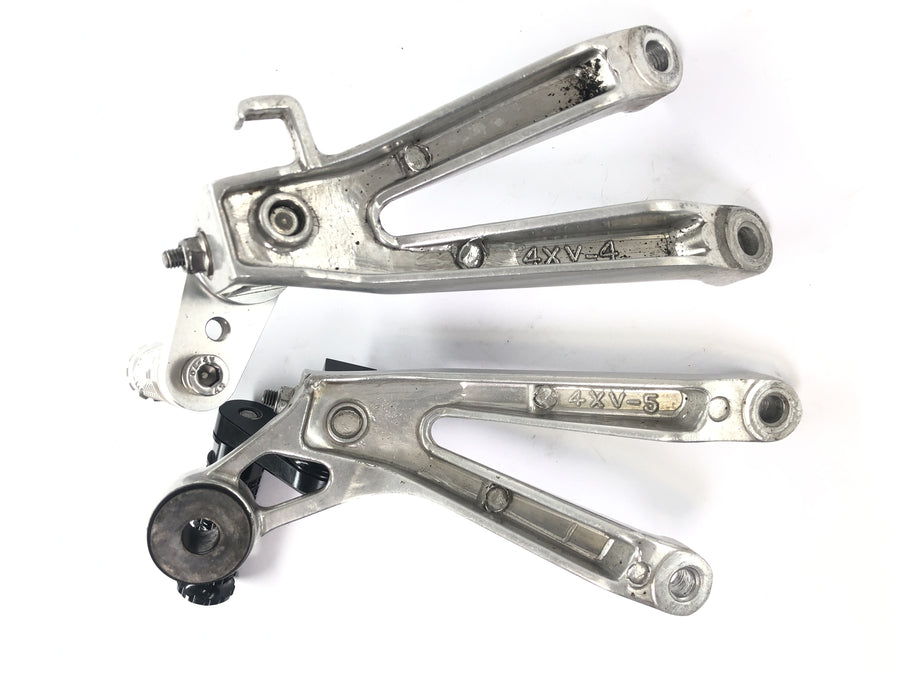 Yamaha YZF R1 RN01 [1998] - Footrests Pediac establecido a la derecha e izquierda