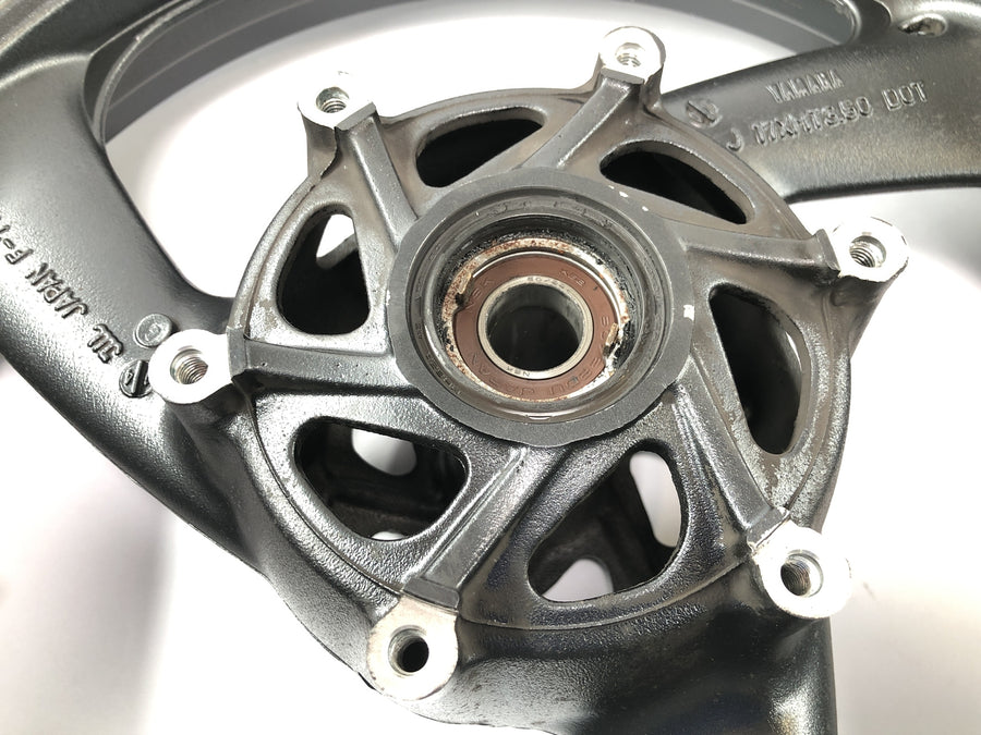Yamaha XJR 1300 RP06 [2002] - llanta delantera 3.50 x 17"