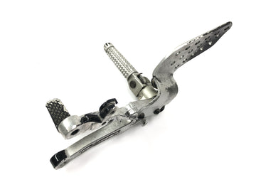 Yamaha YZF R1 RN04 [2001] - Sistema de reposapiés, reposapiés del conductor derecho con pedal de freno - 0