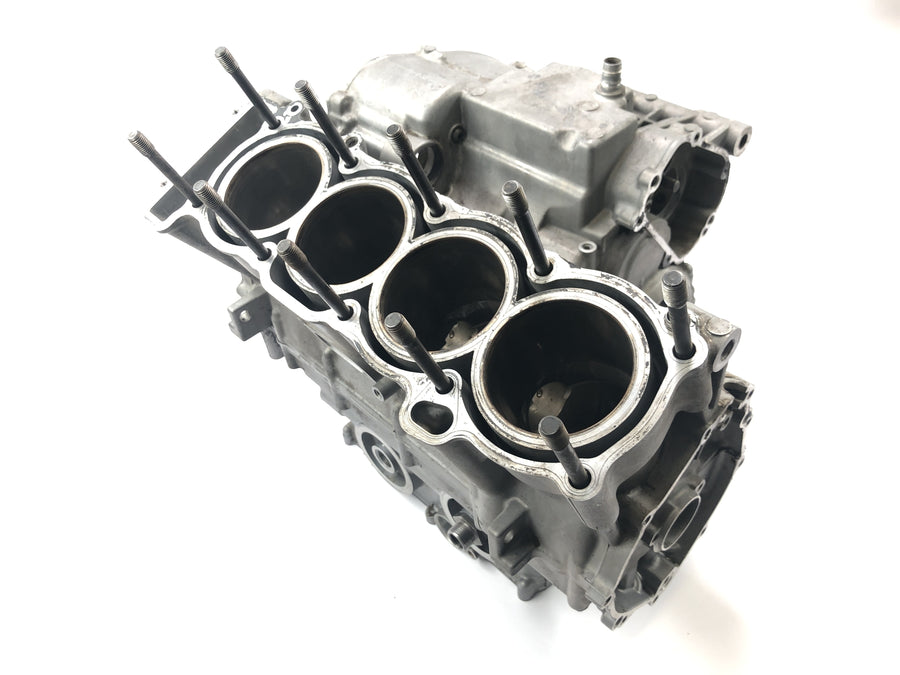 Yamaha YZF R1 RN04 [2001] - Bloque motor cárter cárter sin pistones
