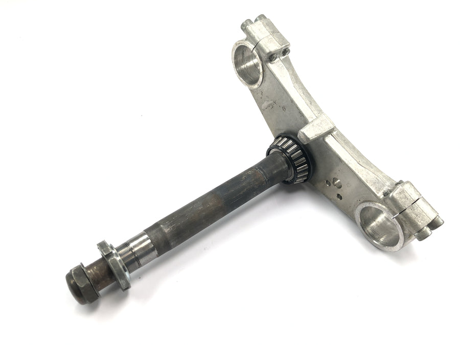 Suzuki GSX R 1100 GU74C [1987] - puente de horquilla inferior puente de dirección abrazadera de horquilla