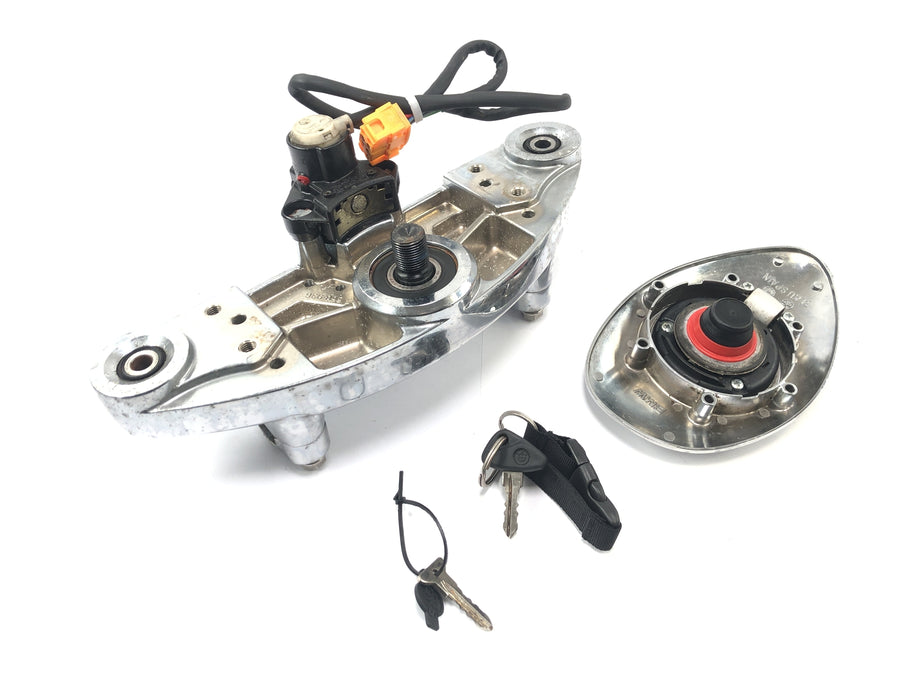 BMW R 1200 CL K30 [2003] - Locksmith con llave de bloqueo de encendido de la tapa de combustible