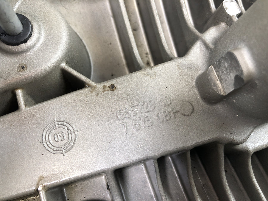 BMW R 1200 ST R1ST [2006] - Cubierta de la cabeza del cilindro de la tapa de la válvula Magnesio izquierdo