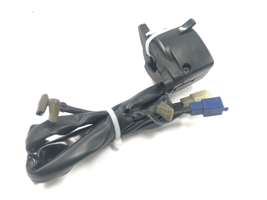 Yamaha YZF R1 RN04 [2001] - Montaje interruptor centralita interruptor manillar izquierdo
