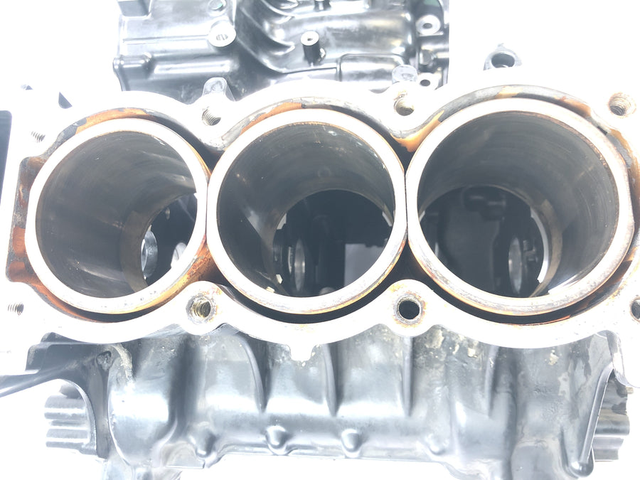 Triumph Tiger 955i 709EN [2003] - Bloque motor carcasa motor bloque cilindros con pistones