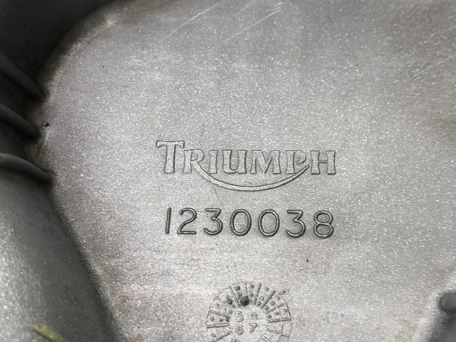 Triumph Adventurer 900 T309RT [1998] - Tapa motor cárter aceite