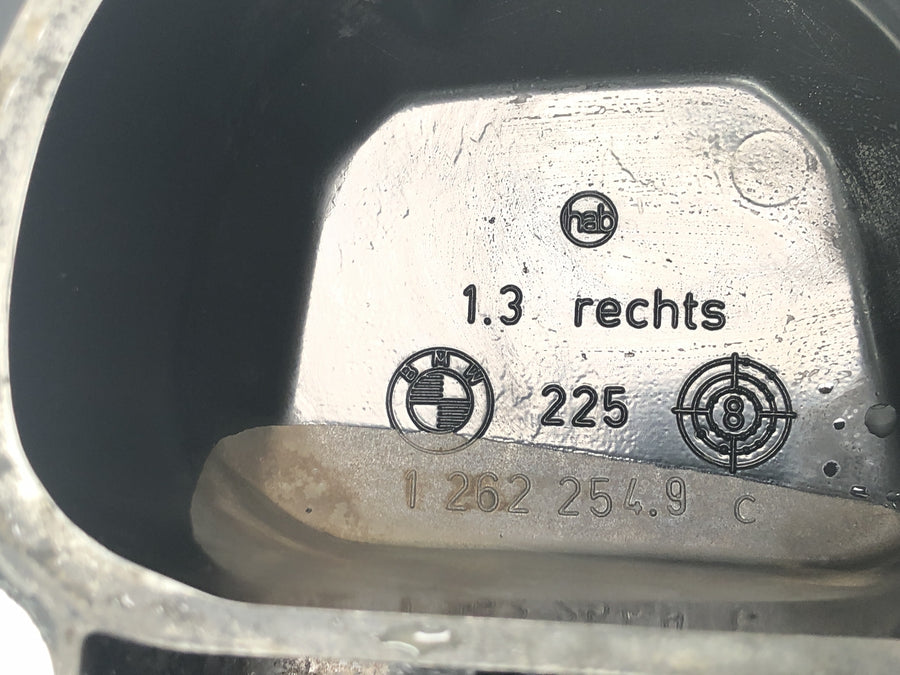 BMW R 100 GS 247E [1991] - Tapa válvula tapa culata derecha