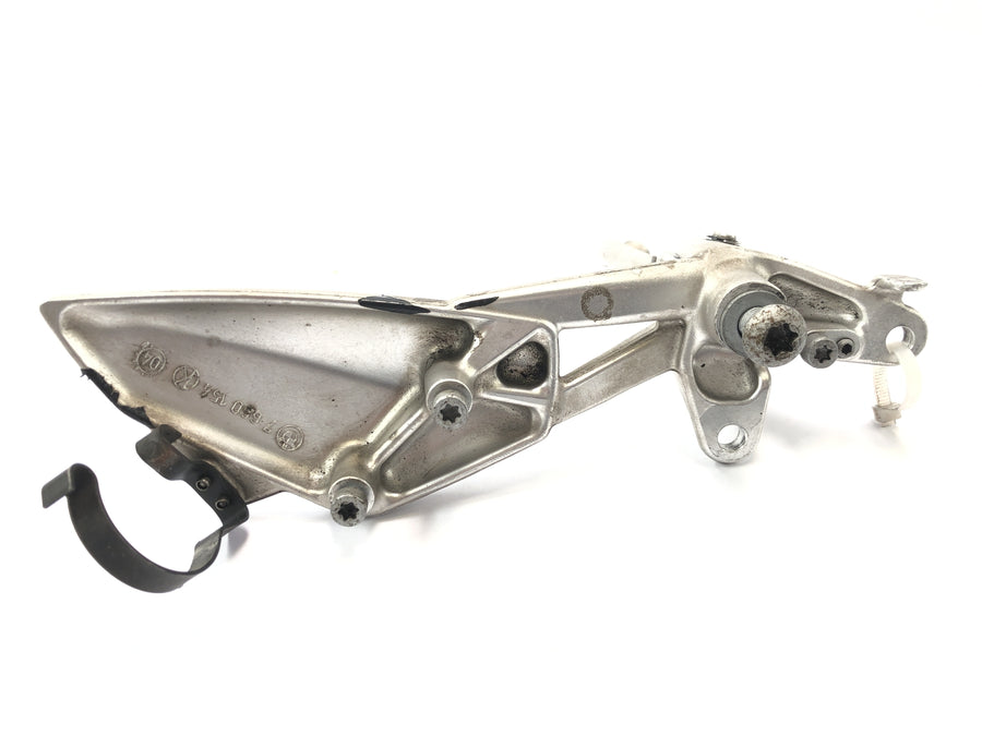 BMW K 1200 S K12S [2004] - Reposapiés del conductor, reposapiés derecho