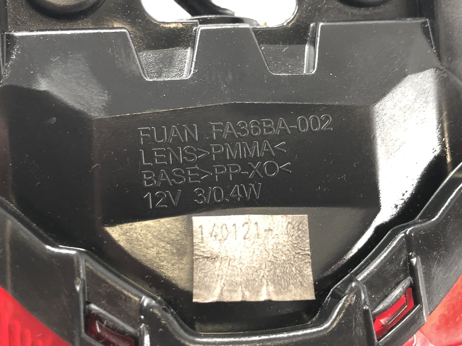 Yamaha MT07 RM04 [2014] - Luz trasera, luz de freno, luz trasera, iluminación trasera