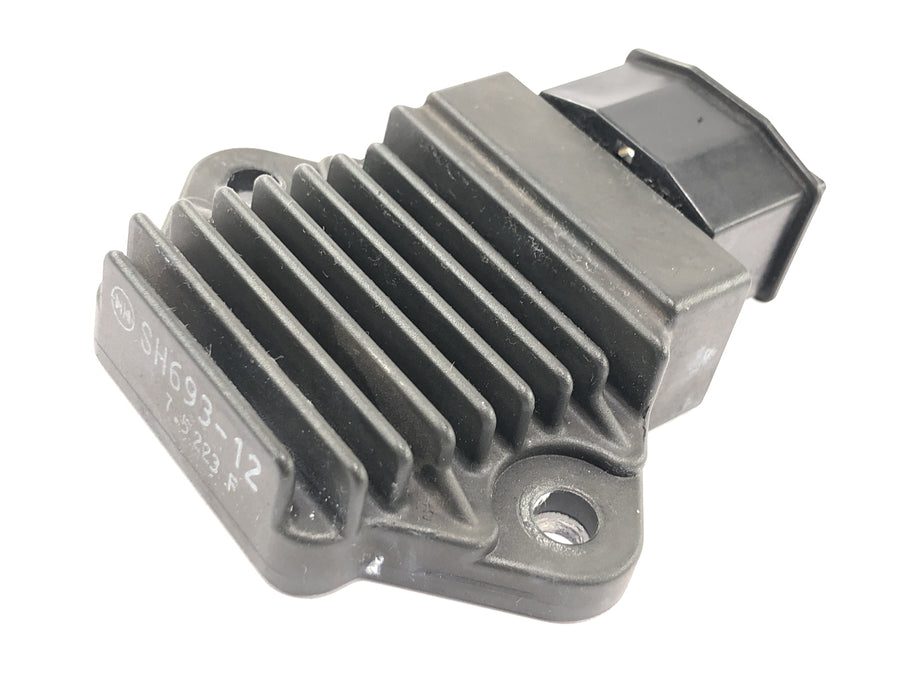 SWM RS 125 R B2 [2020] - Regulador de voltaje regulador rectificador regulador alternador