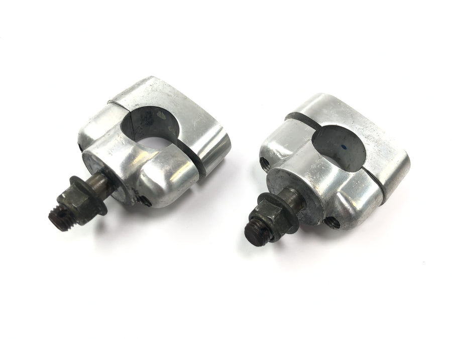 Yamaha XJR 1300 RP02 [1999] - Par de abrazaderas para soportes de manillar para manillares de 22 mm