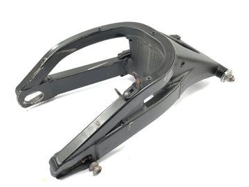 Yamaha YZF R1 RN09 [2003] - brazo oscilante de la rueda trasera en la parte posterior - 0