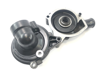 Kawasaki ZX 12 R ZXT20A [2001] - Tapa de carcasa de bomba de agua