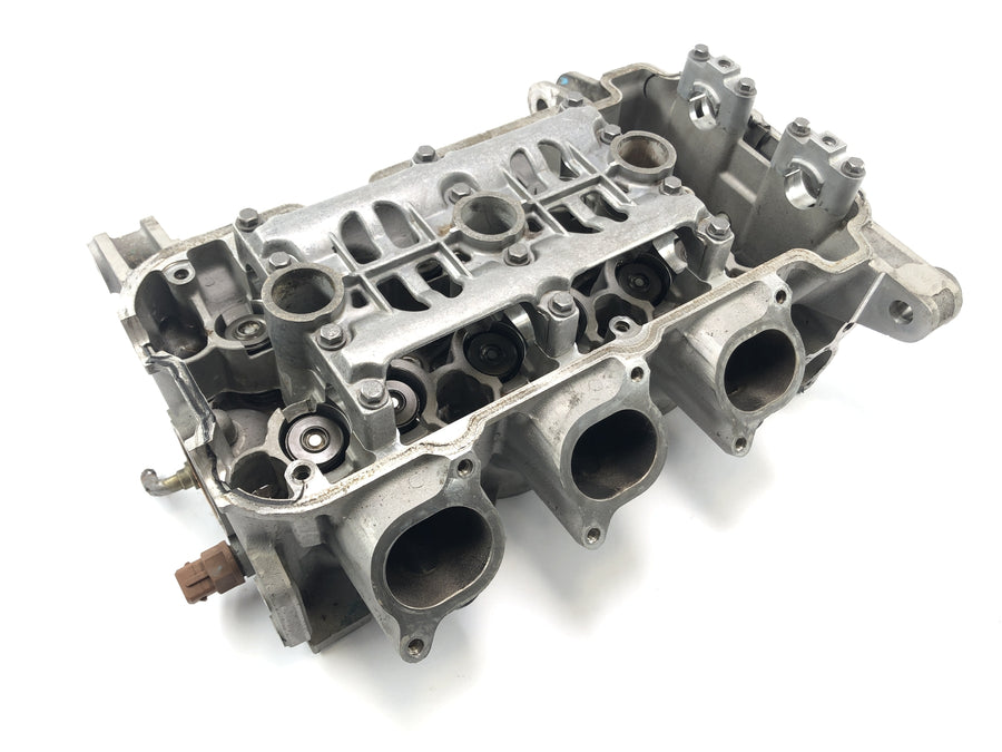 Triumph Daytona 955i T595N [2003] - Cilindro Cabeza de bloque de cabezal de la válvula