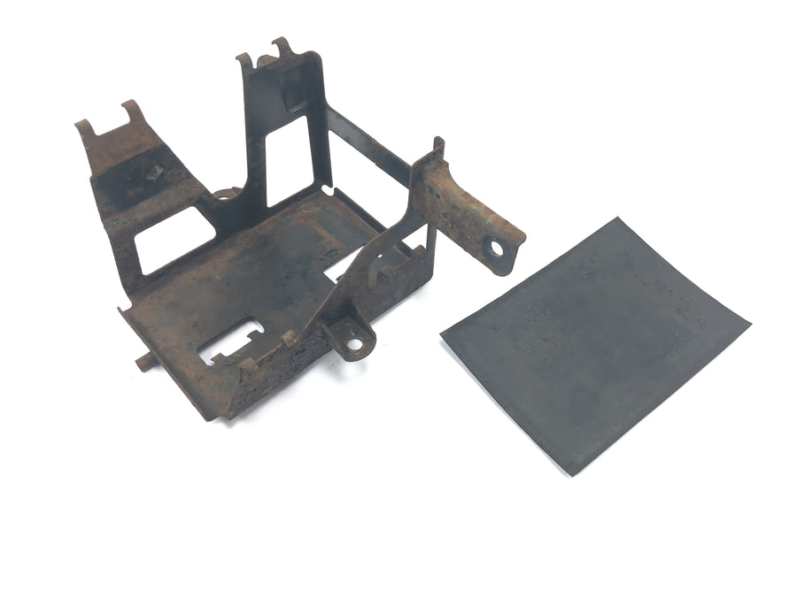 BMW R 100 GS 247E [1991] - Placa de retención del soporte de la batería del soporte de la caja de la batería