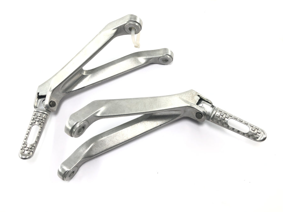 Honda CBR 1000 RR SC59 [2008] - Sistema de reposapiés para pasajero, soporte para reposapiés izquierdo y derecho