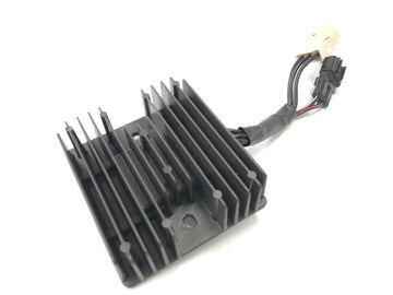 Suzuki VZ 1500 WVCU [2011] - Regulador rectificador regulador de voltaje
