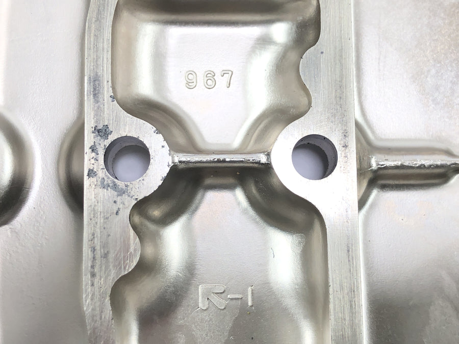 Kawasaki VN 1600 Classic VNT60A [2007] - tapa válvula delantera tapa culata cromada