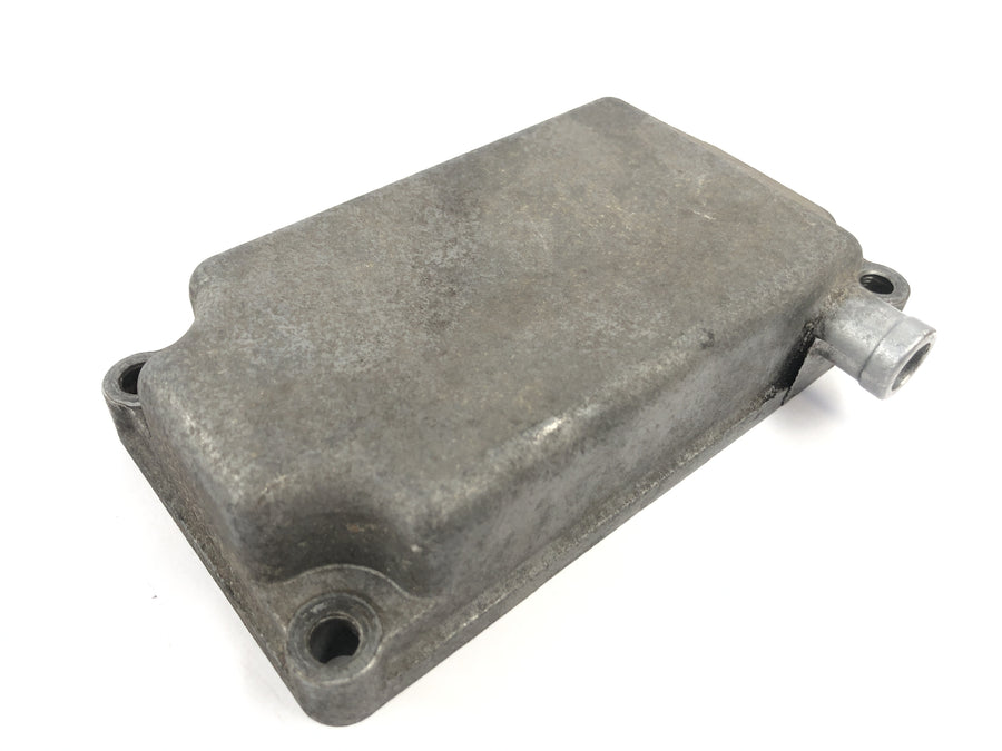 Suzuki GSX R 1100 GV73B [1990] - Tapa del motor de la tapa de ventilación
