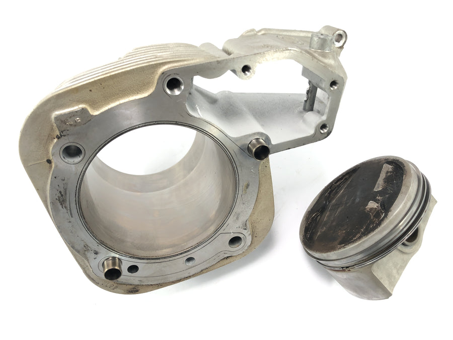 BMW R 1150 R R21 [2003] - Cilindro con pistones a la izquierda