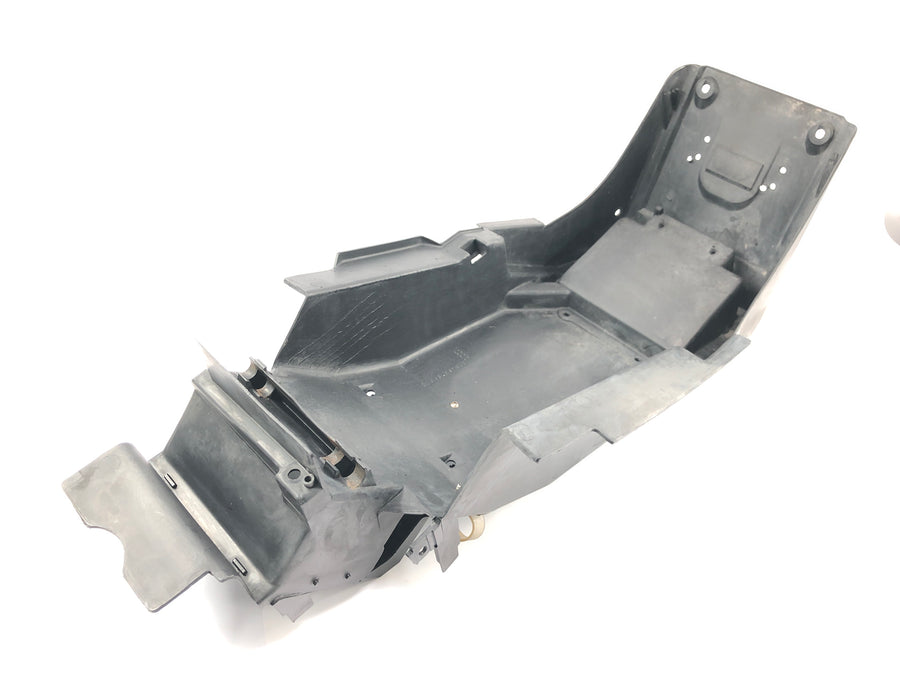 Honda VFR 800 FI RC46 [1999] - Guardabarros trasero bajo portamatrículas carenado