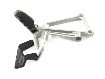 Ducati Multistrada 1200 S Touring [2009] - Soporte reposapiés pasajero izquierdo