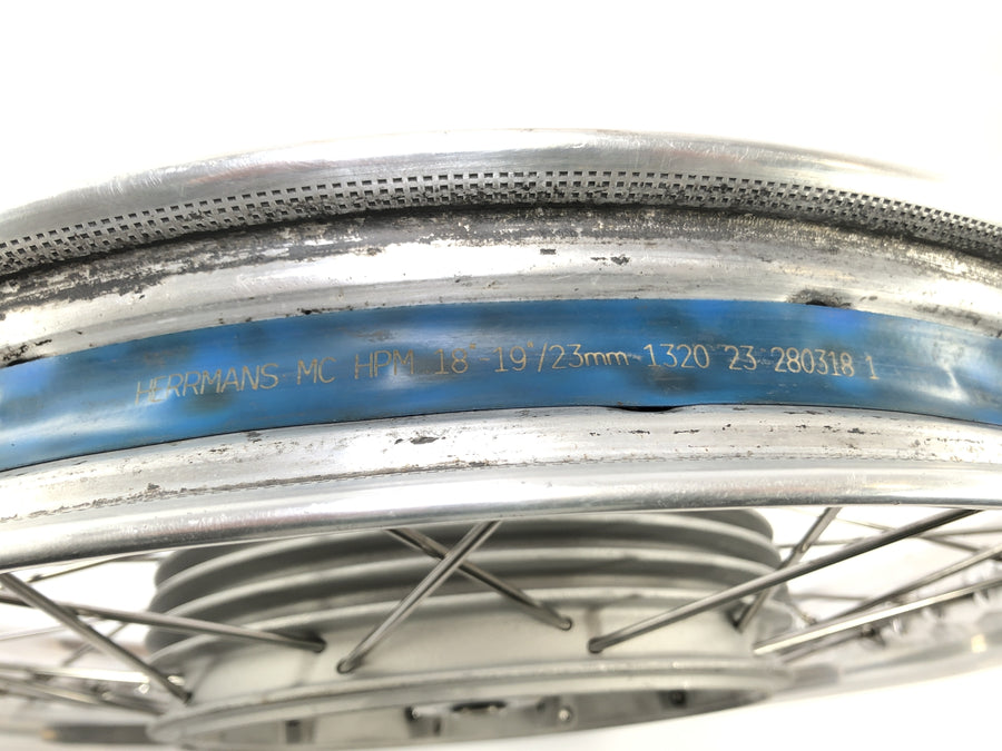 BMW R 60/5 [1973] - Borde delante del borde de la rueda delantera