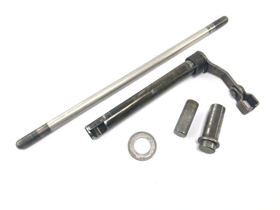 Honda NX 650 Dominator RD02 [1994] - Palanca esclava del embrague con varilla de empuje del embrague
