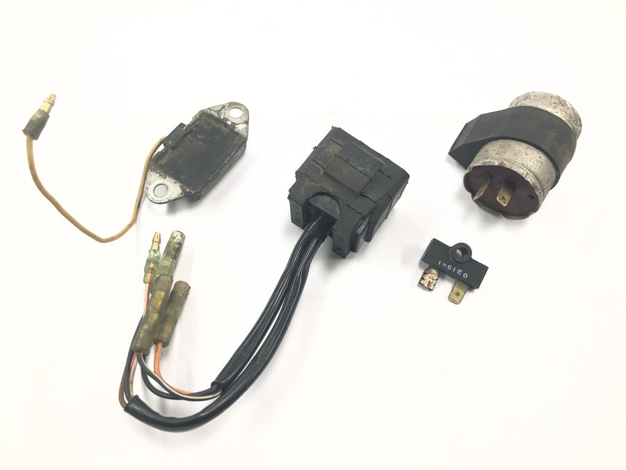 Yamaha DT 175 2K4 [1982] - paquete de electrónica de relés