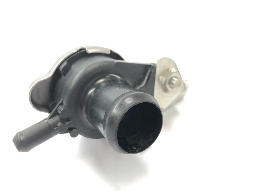 Suzuki VZ 1500 WVCU [2011] - Tapón tapa radiador boca de llenado