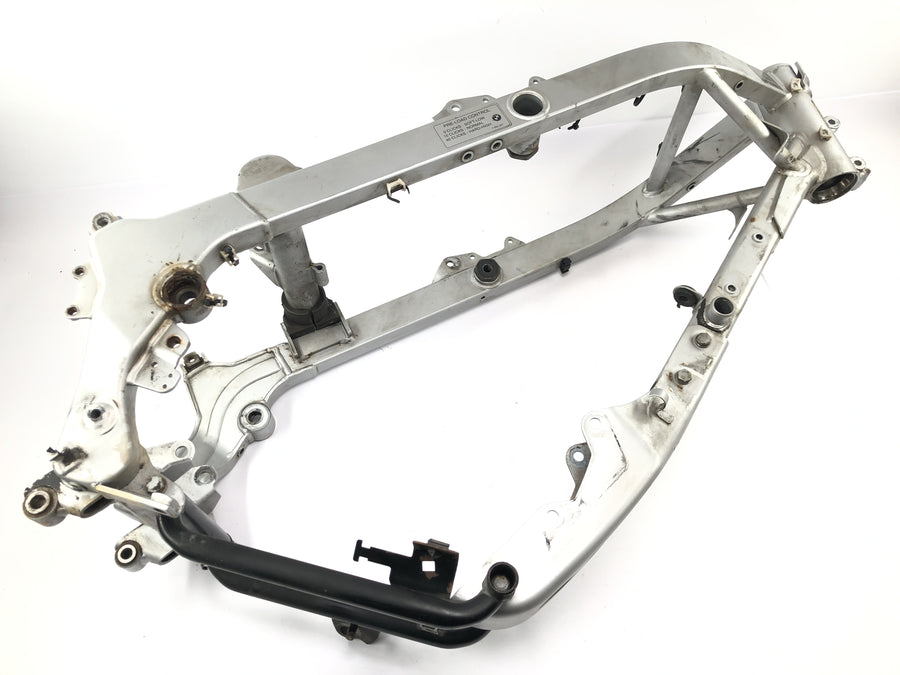 BMW F 650 GS R13 [2000] - Bastidor principal con papeles