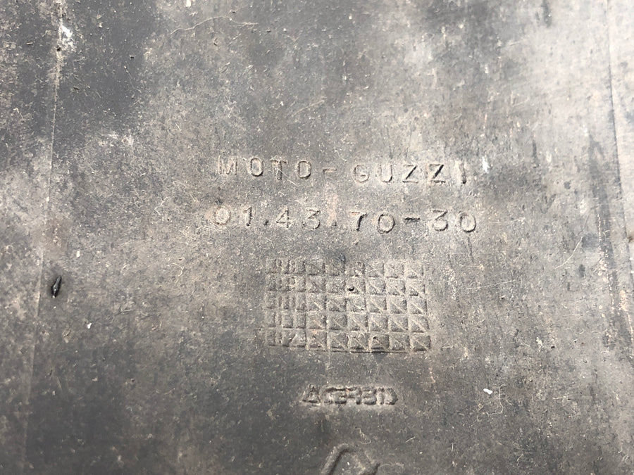 Moto Guzzi V11 Sport [1999] - Tapa rueda trasera Protector contra salpicaduras de guardabarros trasero