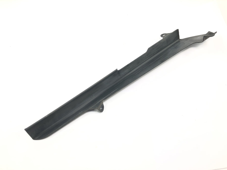 Yamaha YZF R1 RN04 [2001] - protector de cadena cubre cadena plastico negro