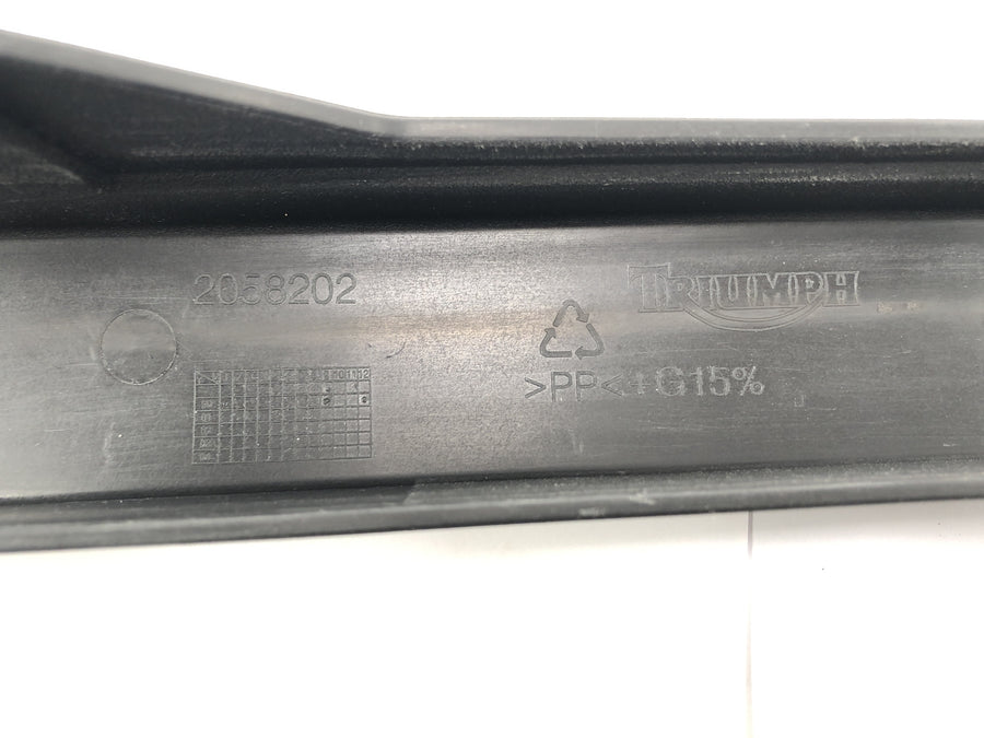 Triumph Daytona 955i T595N [2003] - Cubierta de protección de la rueda trasera de protección de la cadena