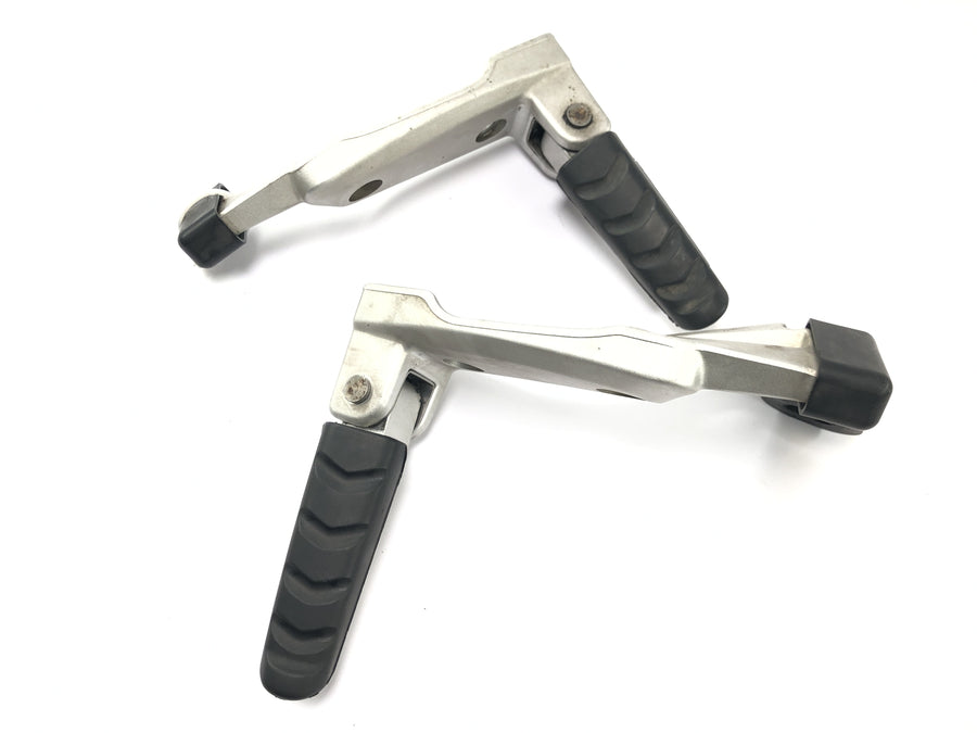 BMW R 1200 R R1ST [2008] - Estriberas para pasajero con soporte par izquierdo y derecho