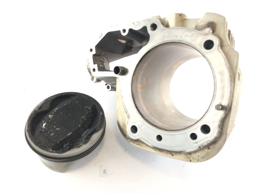 BMW R 1150 R R21 [2002] - Cilindro con pistones a la derecha