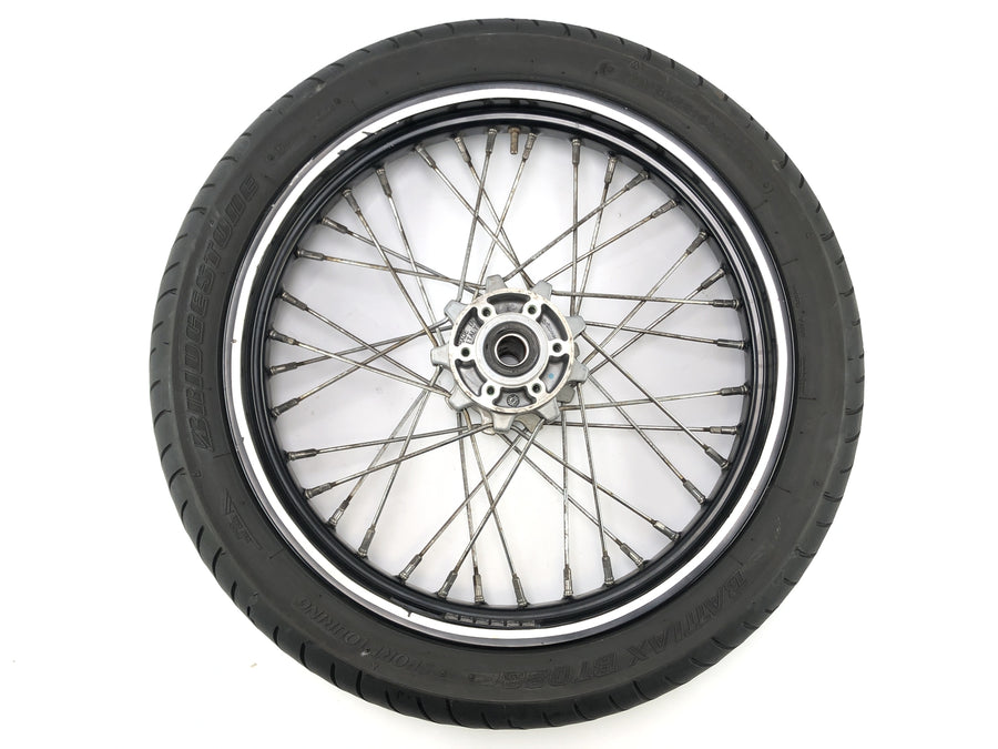 Moto Guzzi Stelvio 1200 4V [2009] - Tire del borde de la rueda delantera habló