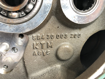 KTM 640 LC4 Adventure [2000] - Motor Housing Housing vacío - 0