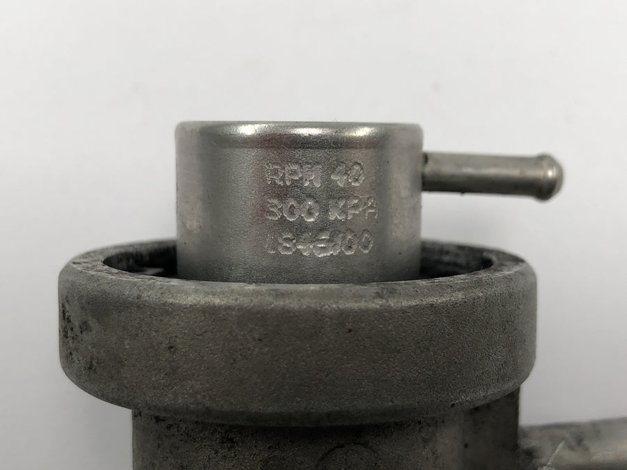 Moto Guzzi V10 Centauro [1998] - Regulador de presión de combustible Regulador de presión de combustible