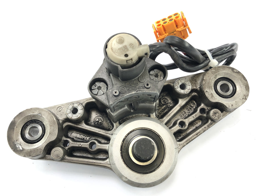 BMW R 1100 RT 259 [1997] - Schlos Set Fork Bridge en la cerradura del tanque superior