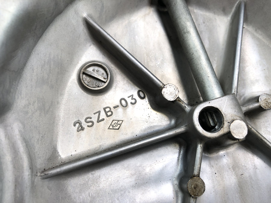 Suzuki DR 350 SK42B [1991] - Tapa del motor de la tapa del embrague