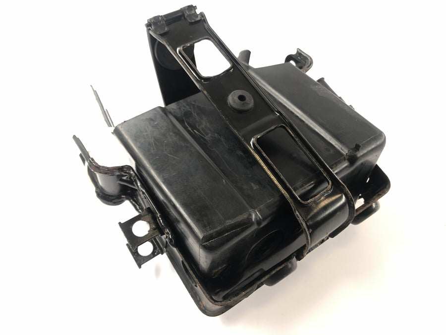 Honda XBR 500 PC15 [1989] - Soporte de la batería del soporte de la caja de la batería Absorción de batería