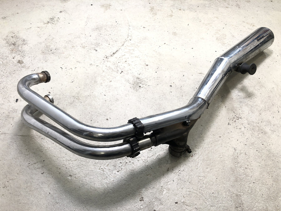Honda CBX 650 E RC13 [1983] - Muffler de escape a la izquierda