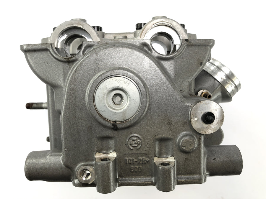 KTM 950 SM LC8 [2008] - cabeza de cilindro en la parte posterior